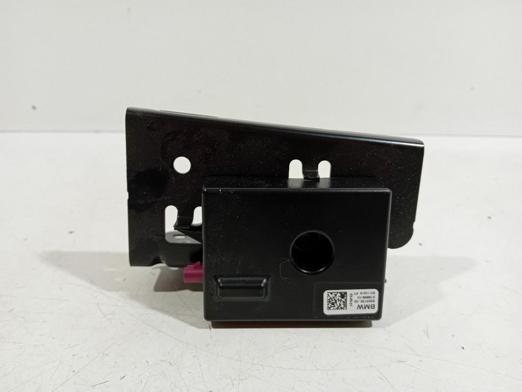 Antenne versterker Mini Countryman, Ophalen of Verzenden, Van der Ven Autorecycling B.V., Onderdelen@venauto.nl, Ettenseweg 76, 4706 PB Roosendaal, The Netherlands