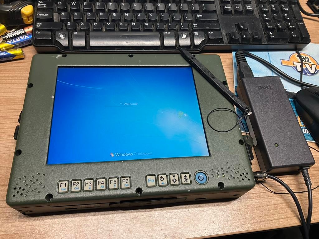Leger (duitse Bundeswehr ,BUND) Touch pc ,Core2duo RS232, Computers en Software, Vintage Computers, Ophalen of Verzenden