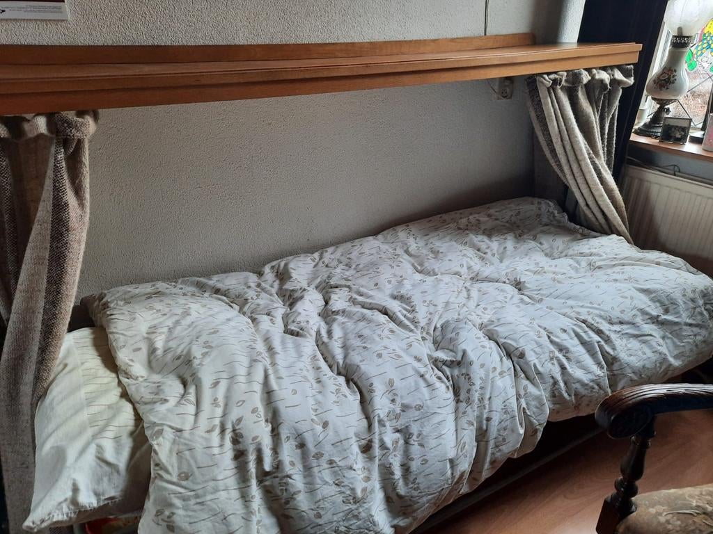 Opklapbed / Murphy bed - ruimtebesparend!, Huis en Inrichting, Slaapkamer | Bedden, Gebruikt, Eenpersoons, 90 cm, 200 cm, Hout