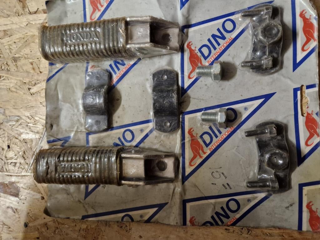 VOETRUSTSET HONDA VOETRUST CB CL 50 90 100 125 250 350 500, Motoren, Ophalen of Verzenden