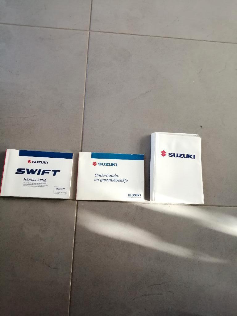 Compleet mapje boekjes SUZUKI SWIFT type RS 2004/2010, Auto diversen, Handleidingen en Instructieboekjes, Ophalen of Verzenden