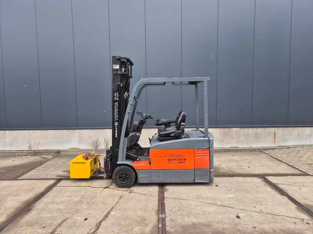 Toyota 7FBEF 1800kg heftruck incl oplader, Zakelijke goederen, Machines en Bouw | Heftrucks en Intern transport, Heftruck, Ophalen of Verzenden