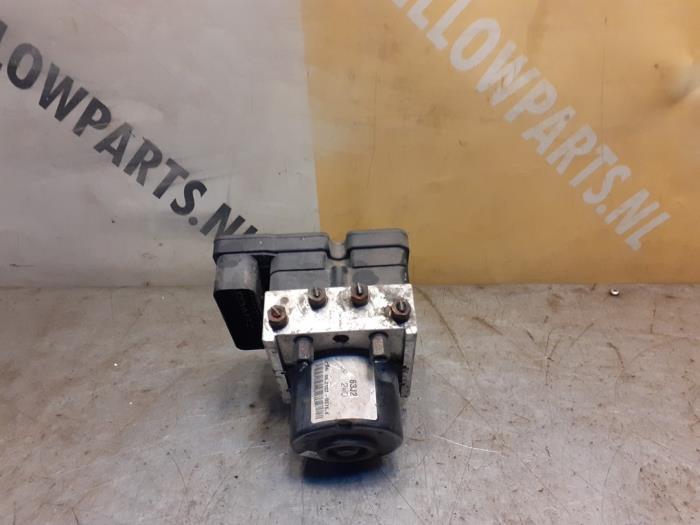 ABS Pomp van een Suzuki Swift, Gebruikt, -, -, Ophalen of Verzenden