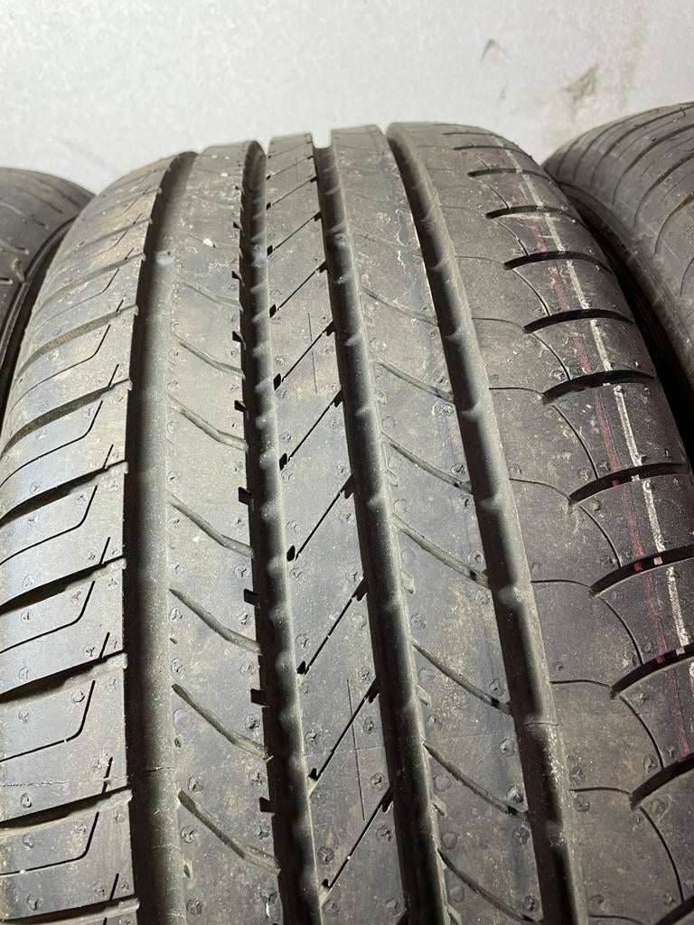 “205 50 r17 goodyear. Demo. puntjes zitten er nog op”, Ophalen, Gebruikt, 17 inch, 205 mm