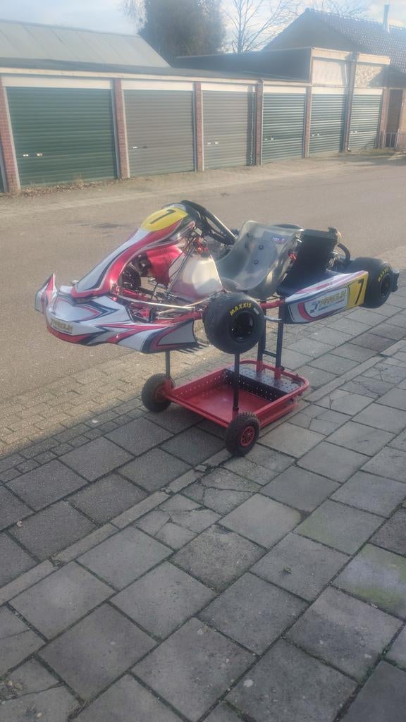 Schakelkart 125cc kz, Sport en Fitness, Karting, Ophalen of Verzenden, Gebruikt, Kart