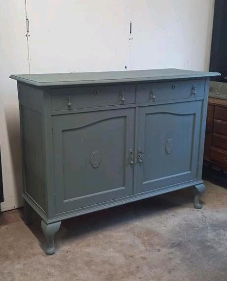 Midden grijs strak dressoir, Huis en Inrichting, Kasten | Ladekasten, Zo goed als nieuw, Minder dan 100 cm, 100 tot 150 cm, 25 tot 50 cm