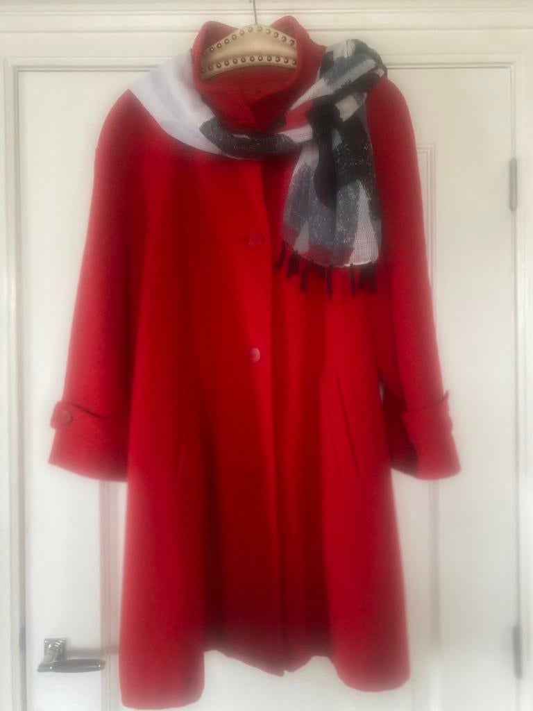 Wollen mantel met cashmere, Kleding | Dames, Verzenden, Zo goed als nieuw, Maat 42/44 (L), Rood