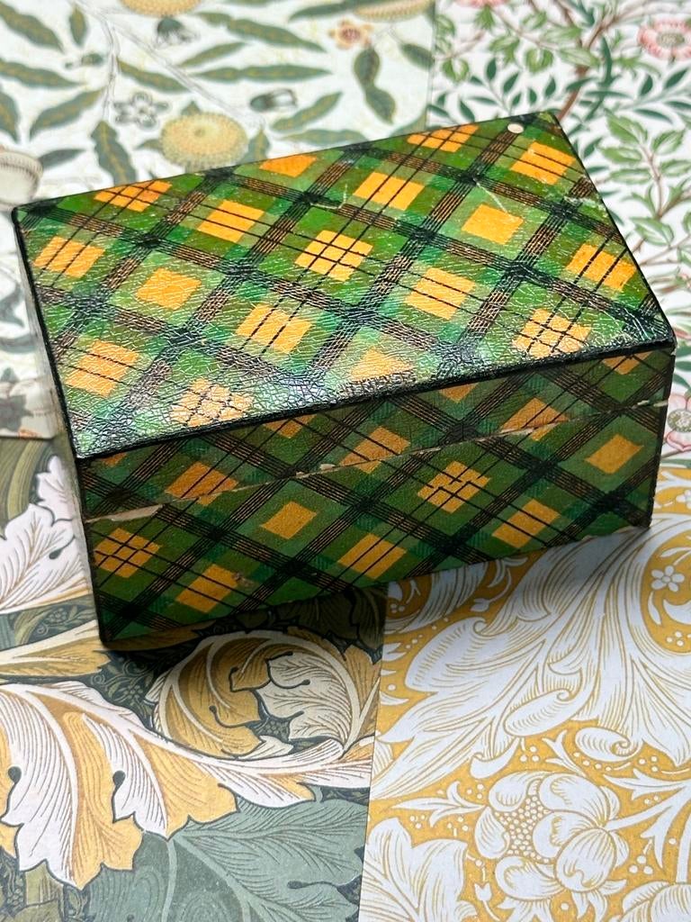 Antiek Schots tartanware doosje – McDuff ruit – 19e eeuw, Antiek en Kunst, Ophalen of Verzenden