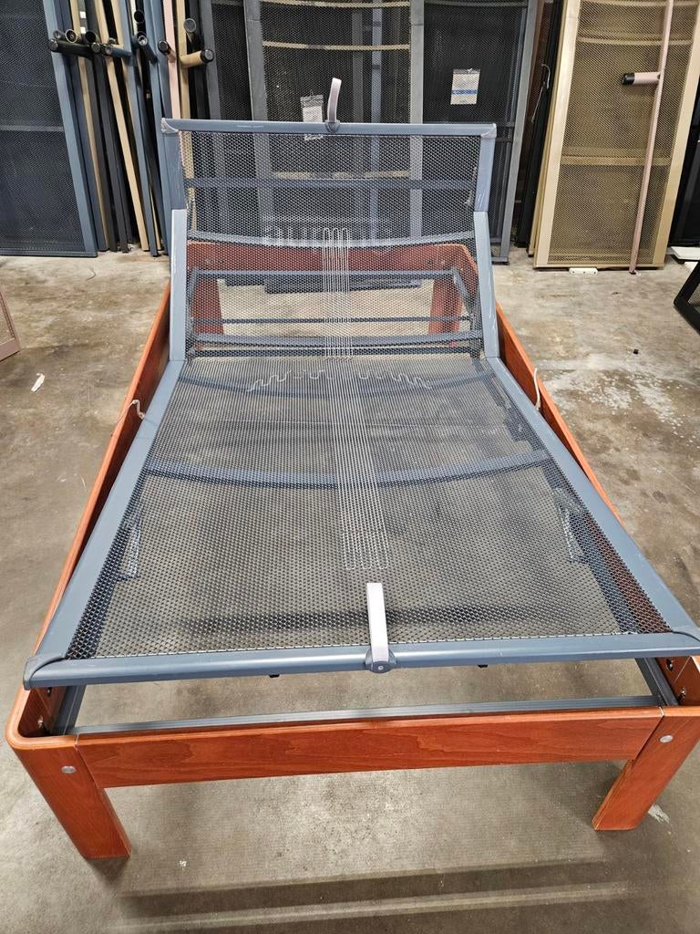 120x220  auronde    1000/1500/2000  div kleuren, Verstelbaar, Overige kleuren, Ophalen of Verzenden, Zo goed als nieuw