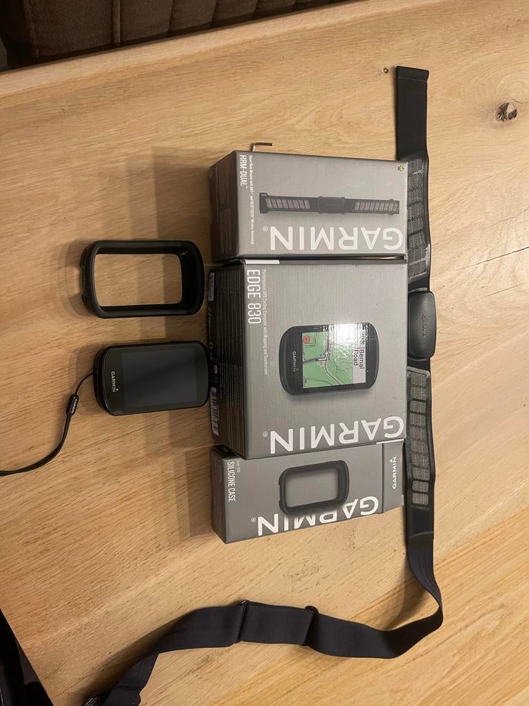 Garmin Edge 830 Bundel - Complete Fietscomputer Set, Fietsen en Brommers, Ophalen of Verzenden, Cadanssensor, Zo goed als nieuw