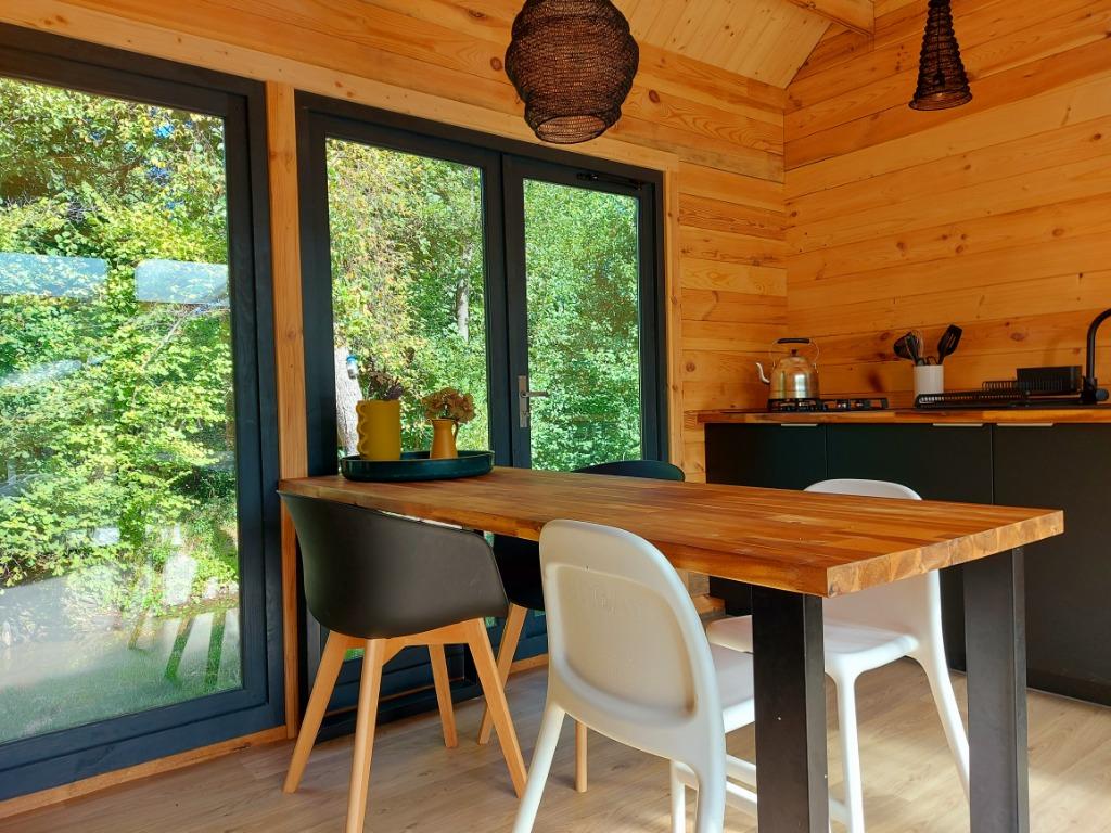 Houten Villa op Ned. vakantiedomein (160x220cm 2pBED), Wasmachine, In bergen of heuvels, Landelijk