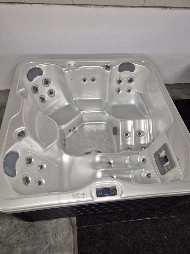 Jacuzzi Riptide showroommodel ACTIE, Ophalen, Nieuw, Filter