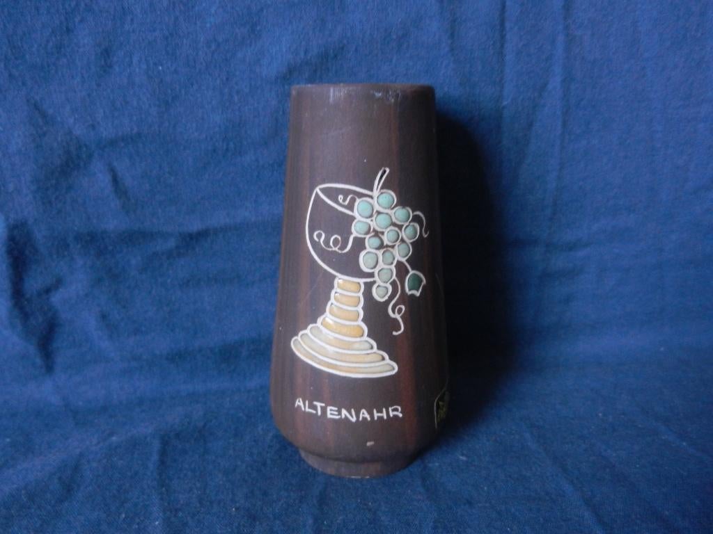 Aardewerk vaasje m drinkglas en Altenahr door l'Ancora Kroon, Antiek en Kunst, Ophalen of Verzenden