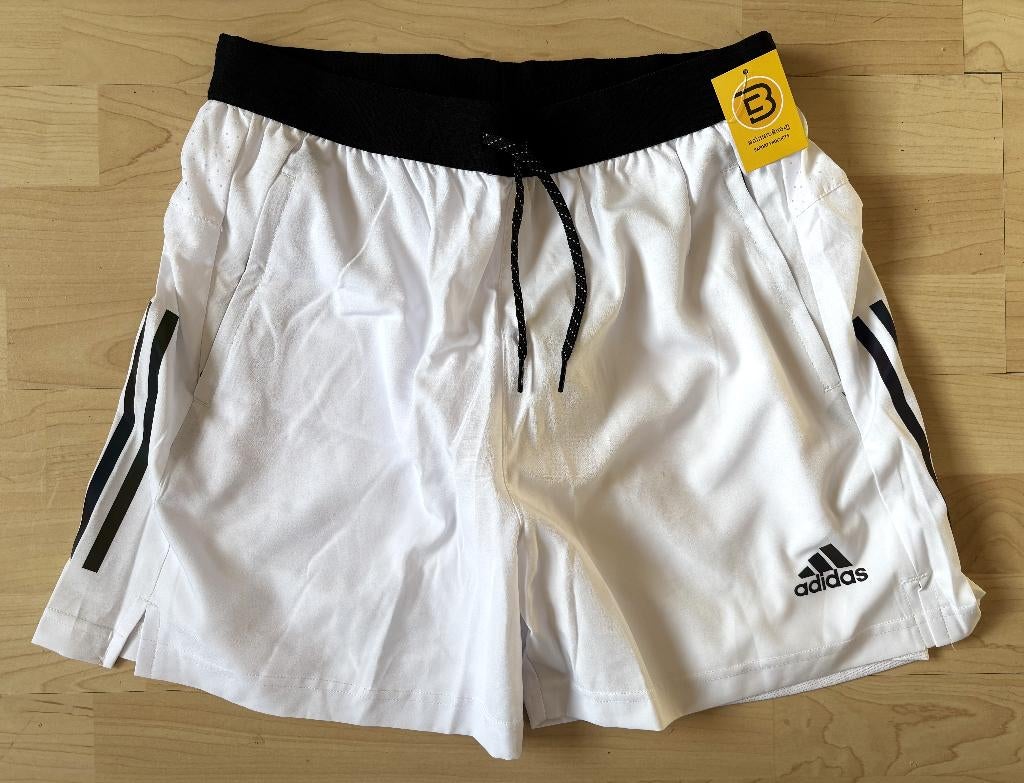 Adidas XL nieuwe sportbroek met binnenbroek, Ophalen, Wit, Adidas, Hardlopen of Fietsen