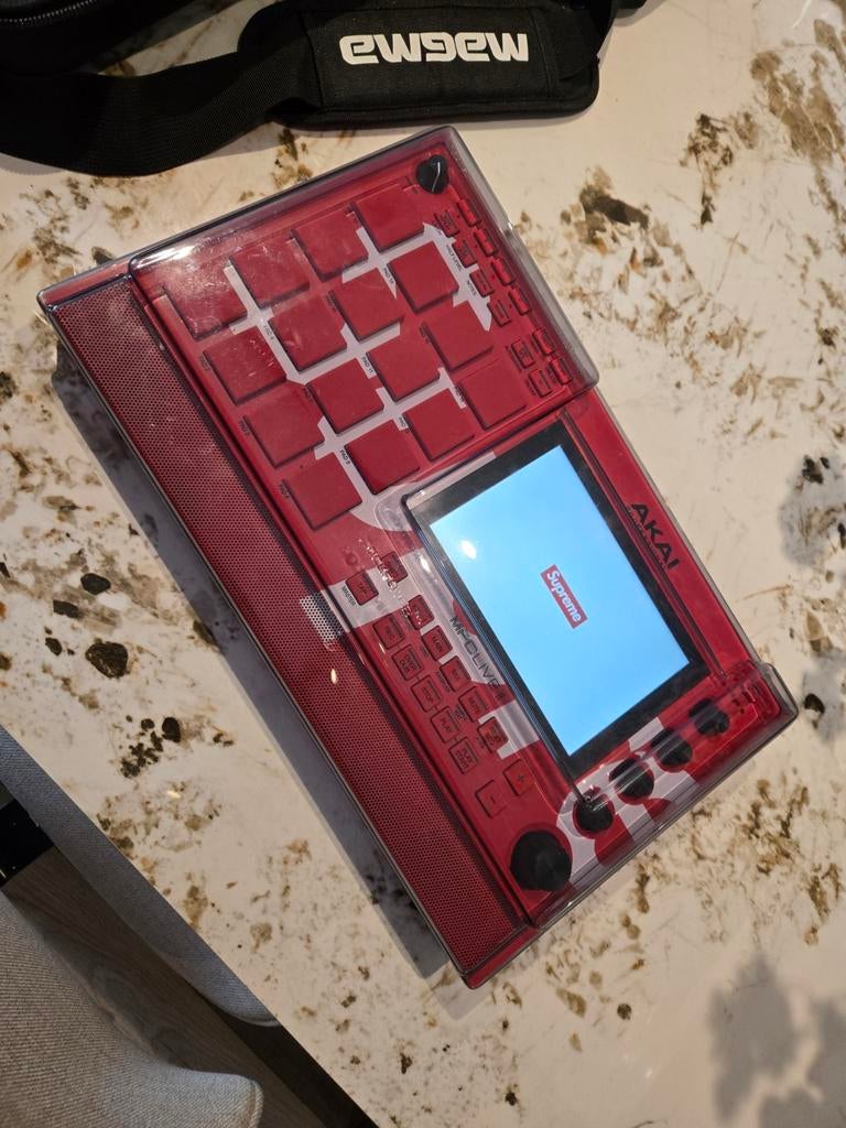 Akai MPC Live II Supreme Edition met 66 Expansions, Overige merken, Met midi-aansluiting, Zo goed als nieuw, Overige aantallen