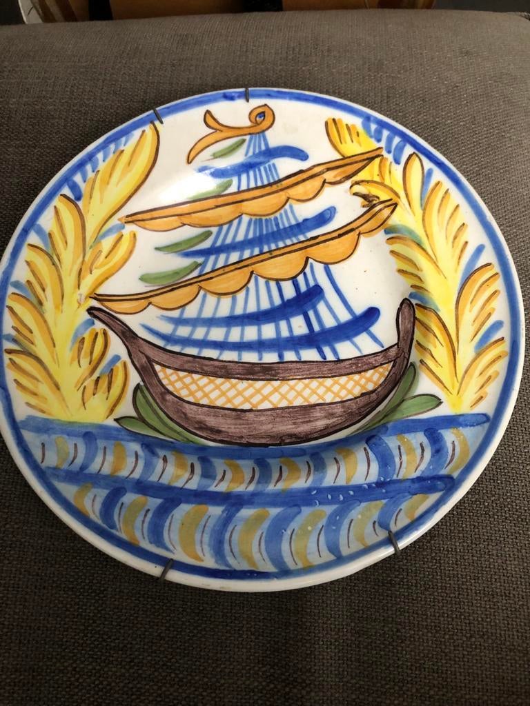 Oude  Handbeschilderde Schaal / Wandbord met Schip, Verzenden