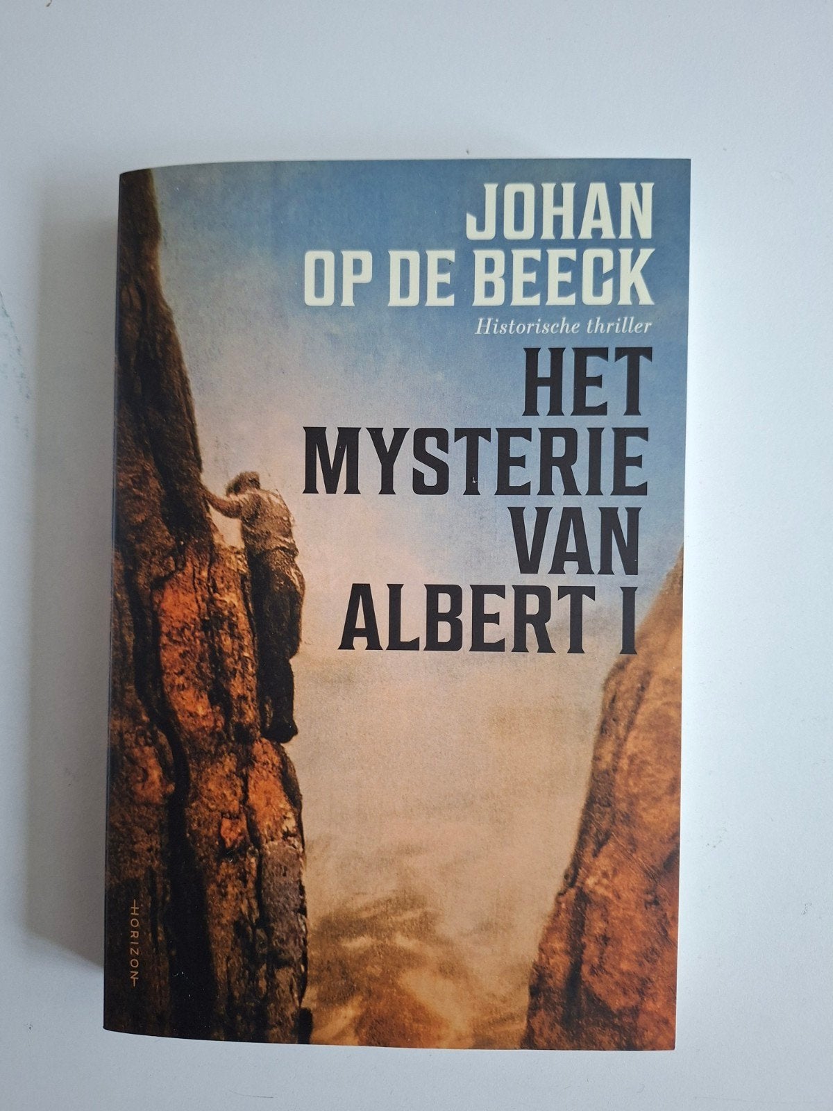 Het Mysterie van Albert I - Johan Op de Beeck, België, Ophalen of Verzenden, Zo goed als nieuw, Johan Op de Beeck
