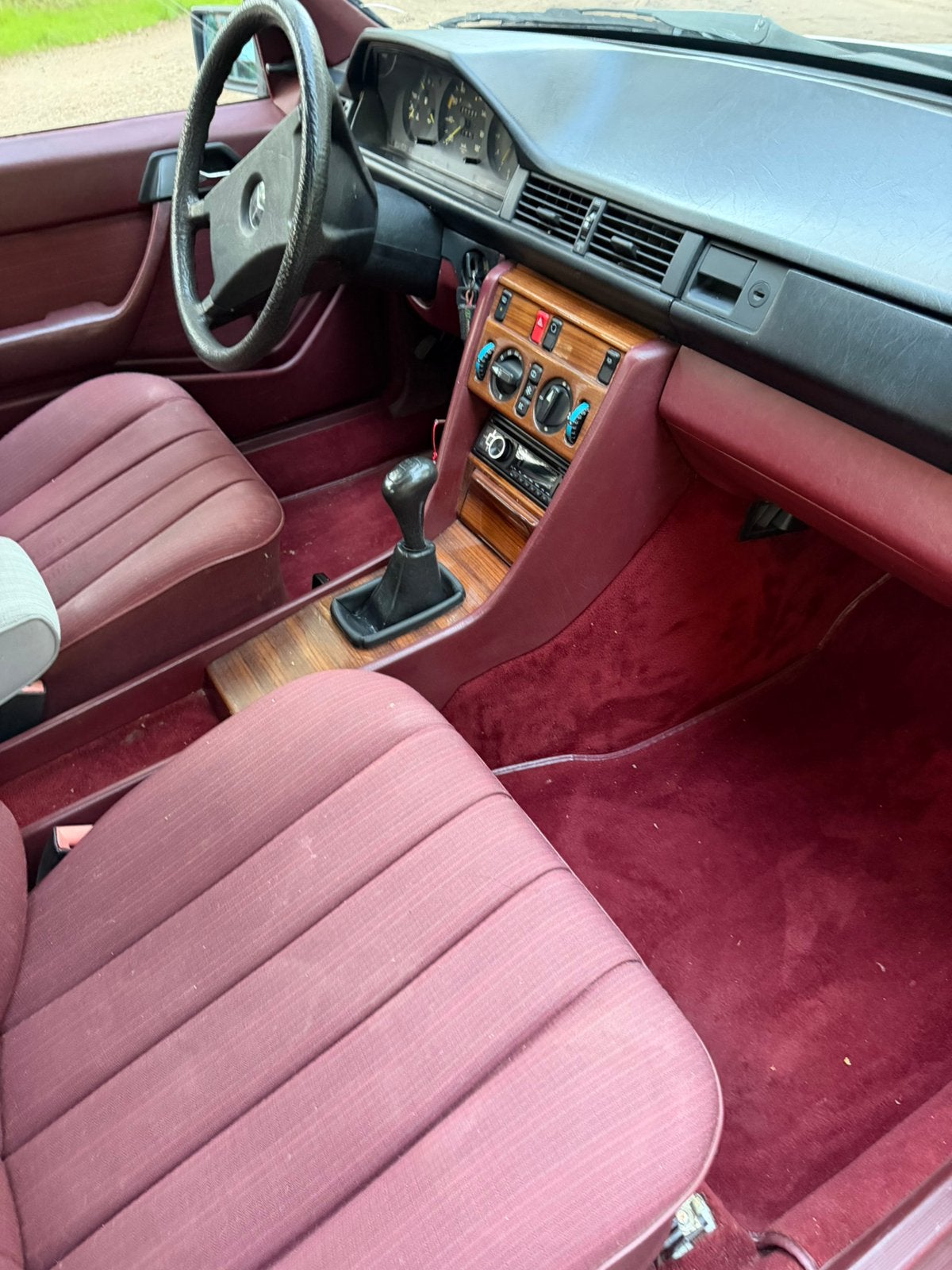 Mercedes 200D W124 Airco 1985 belastingvrij., foto 11