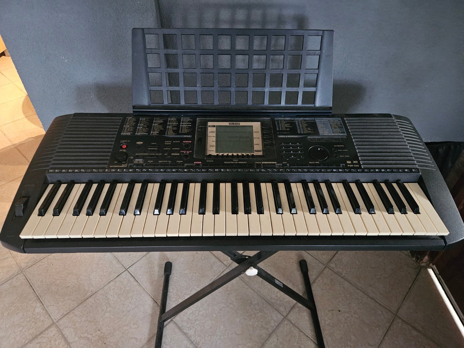 keyboard inclusief standaard, Muziek en Instrumenten, Ophalen of Verzenden