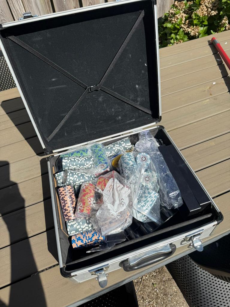 Poker koffer nieuw, Hobby en Vrije tijd, Gezelschapsspellen | Overige, Ophalen of Verzenden, Zo goed als nieuw