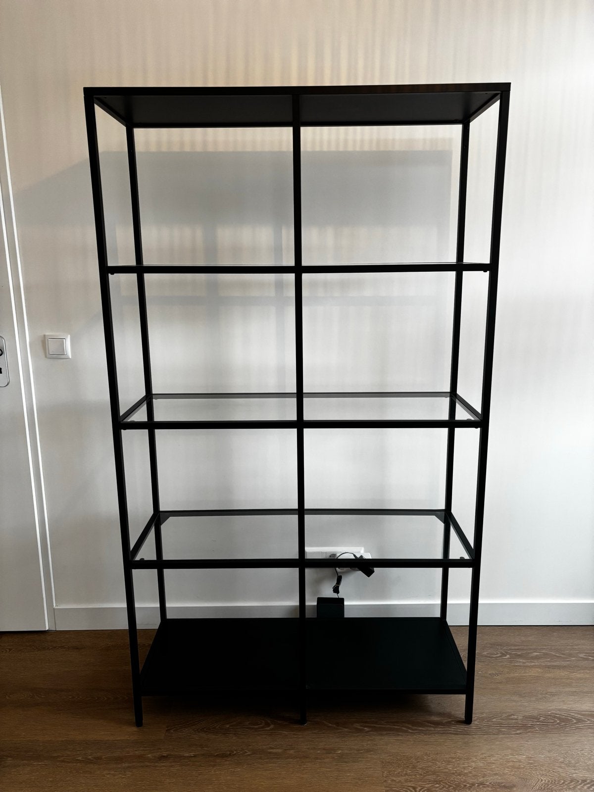 IKEA Vittsjo Stellingkast Zwart/Bruin Glas, Ophalen, Zo goed als nieuw