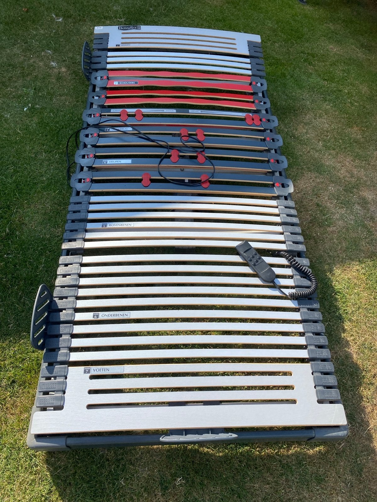2x Elektrische Lattenbodem 90x200 - Bossflex, Ophalen, 90 cm, Eenpersoons, Zo goed als nieuw