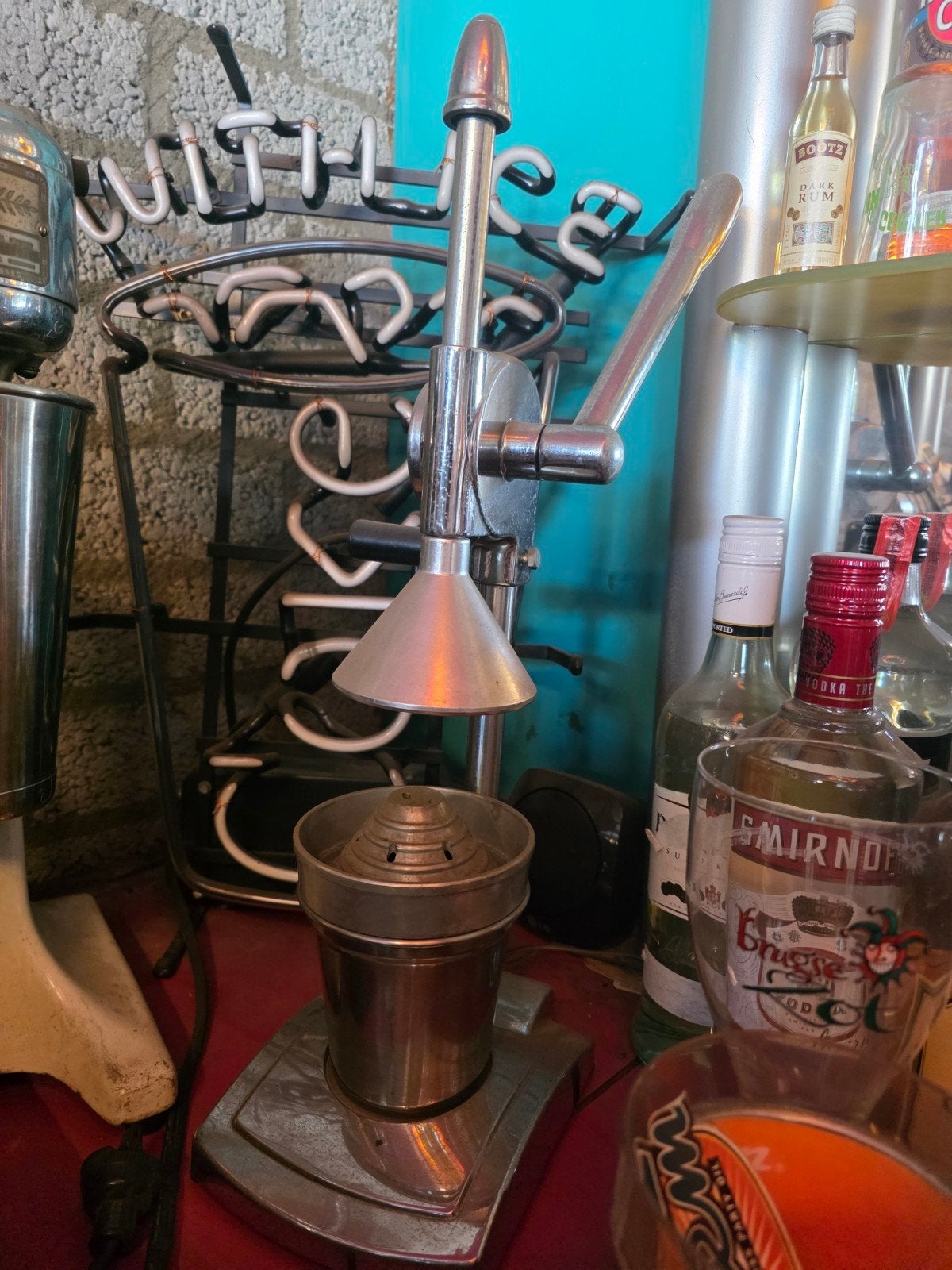 Zware Vintage Handmatige Citruspers / Horeca Sinaasappelpers, Ophalen, Huis en Inrichting