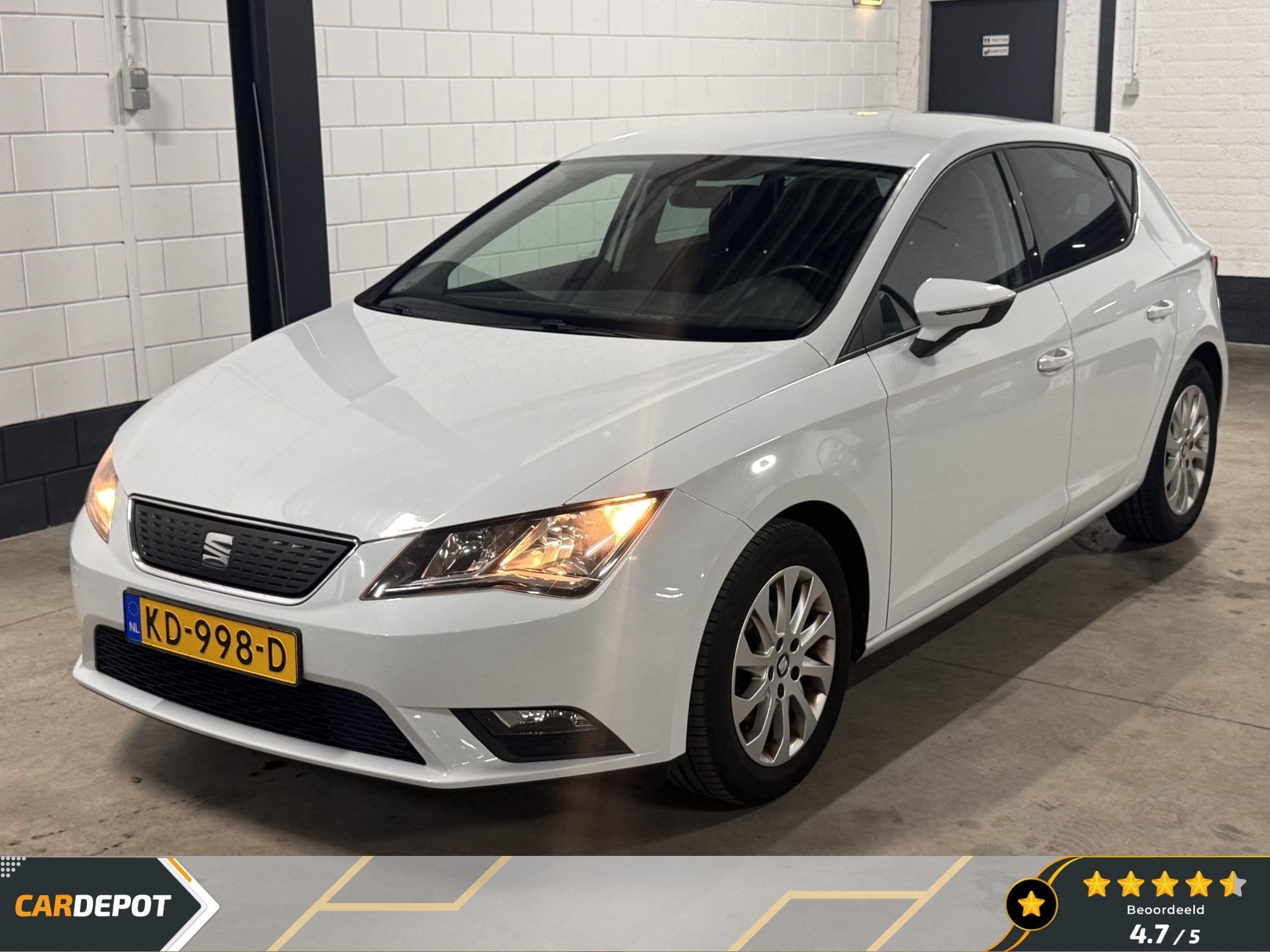 SEAT Leon 1.0 EcoTSI Style Connect Vol Jaar APK, Voorwielaandrijving, Stof, Gebruikt, Leon