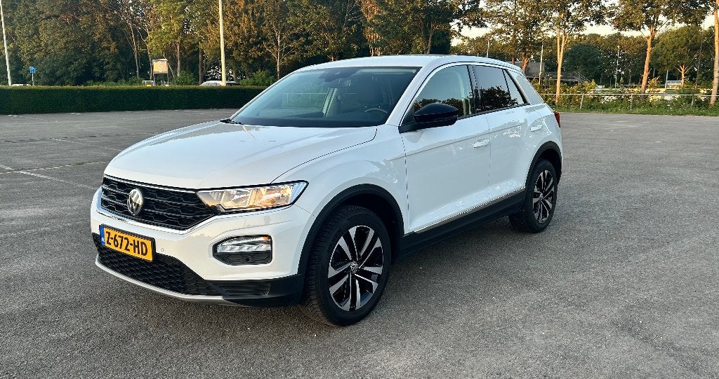 Volkswagen T-Roc 1.0 TSI, United, veel opties, als nieuw., Voorwielaandrijving, 1193 kg, Wit, Handgeschakeld