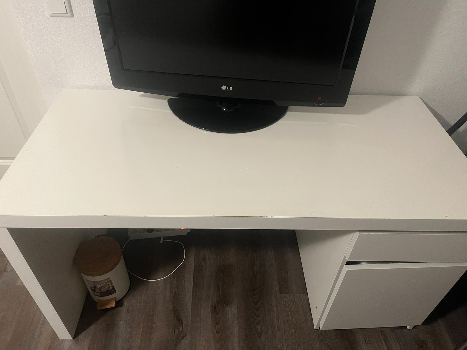 Wit bureau met lade en kastje – moet weg i.v.m. verhuizing, Ophalen, Gebruikt, IKEA