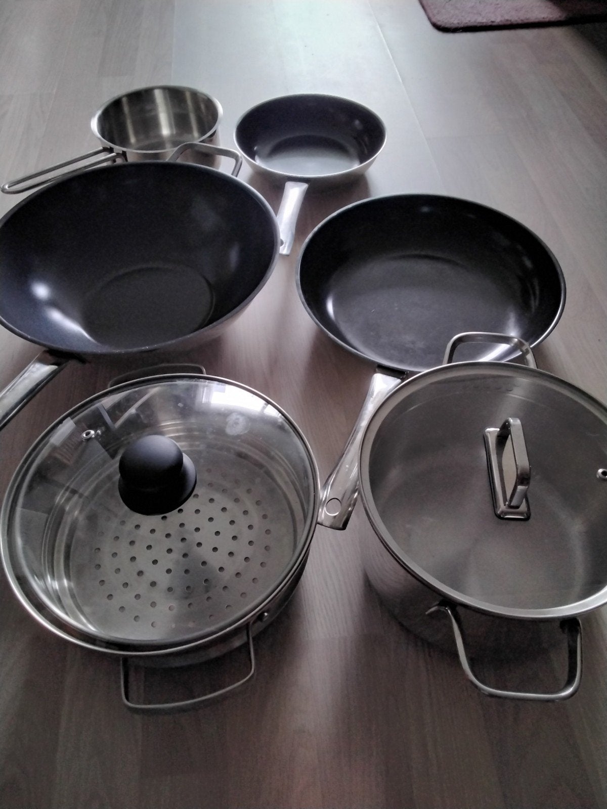 Diverse pannen en wokken voor inductie, Gebruikt, Met deksel, Pannenset, Ophalen of Verzenden