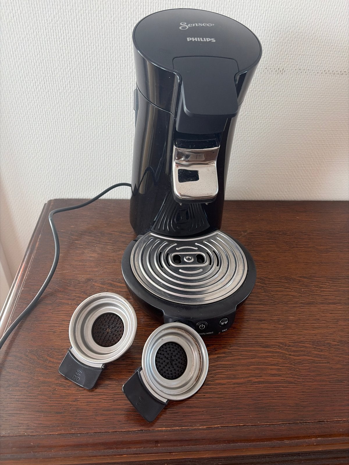 Philips Senseo Koffiezetapparaat - Zwart, Gebruikt, Koffiemachine, Ophalen of Verzenden, 2 tot 4 kopjes