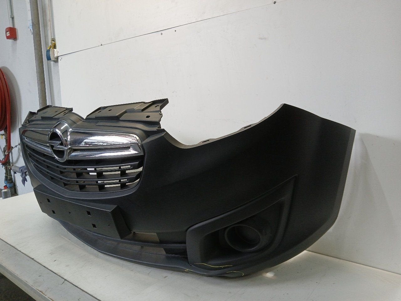 Bumper voor Opel Combo, Onderdelen@venauto.nl, Van der Ven Autorecycling B.V., Gebruikt, Ettenseweg 76, 4706 PB Roosendaal, The Netherlands