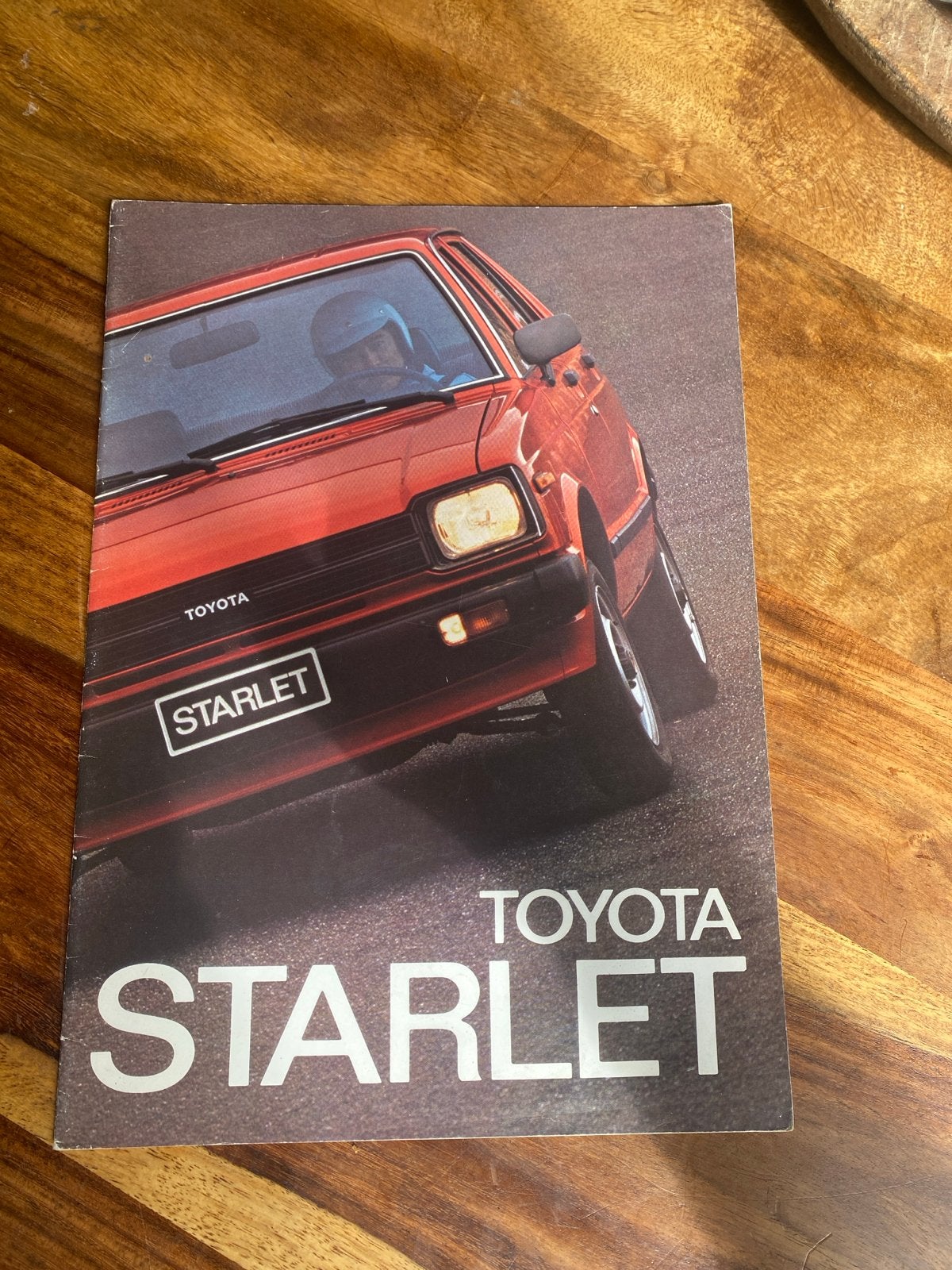 Toyota Starlet Brochure - Origineel uit de jaren '80, Ophalen of Verzenden, Gelezen, Toyota