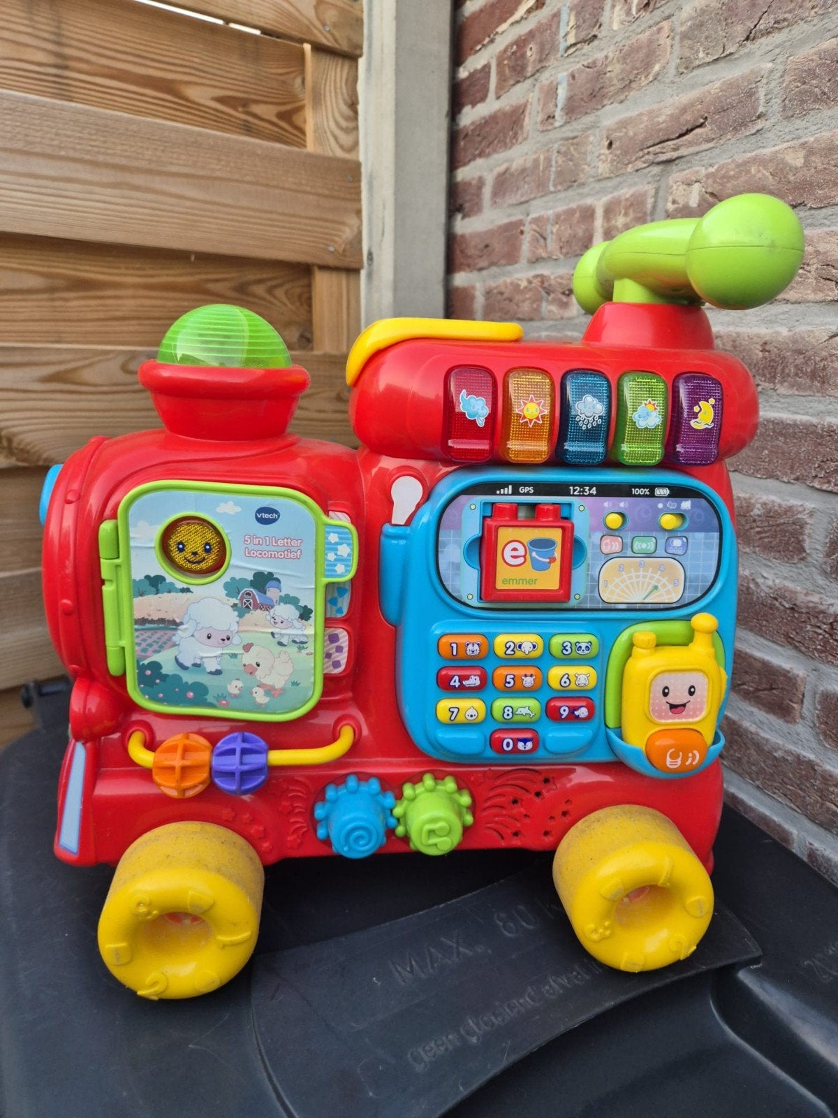 VTech Baby Speeltrein met aanhanger - Zo goed als nieuw, Kinderen en Baby's, Ophalen of Verzenden, Zo goed als nieuw, Bouwen, Met licht