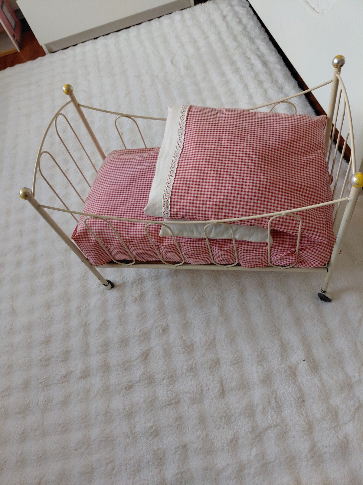 Antiek/brocante/frans/poppenbed/wieltjes/moet weg KOOPJE., Antiek en Kunst, Antiek | Speelgoed, Ophalen