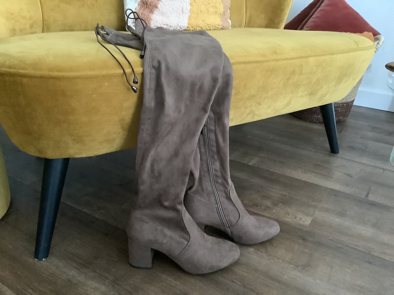 NIEUW! Overknee laarzen te koop, Hoge laarzen, Bruin, Nieuw, Ophalen of Verzenden