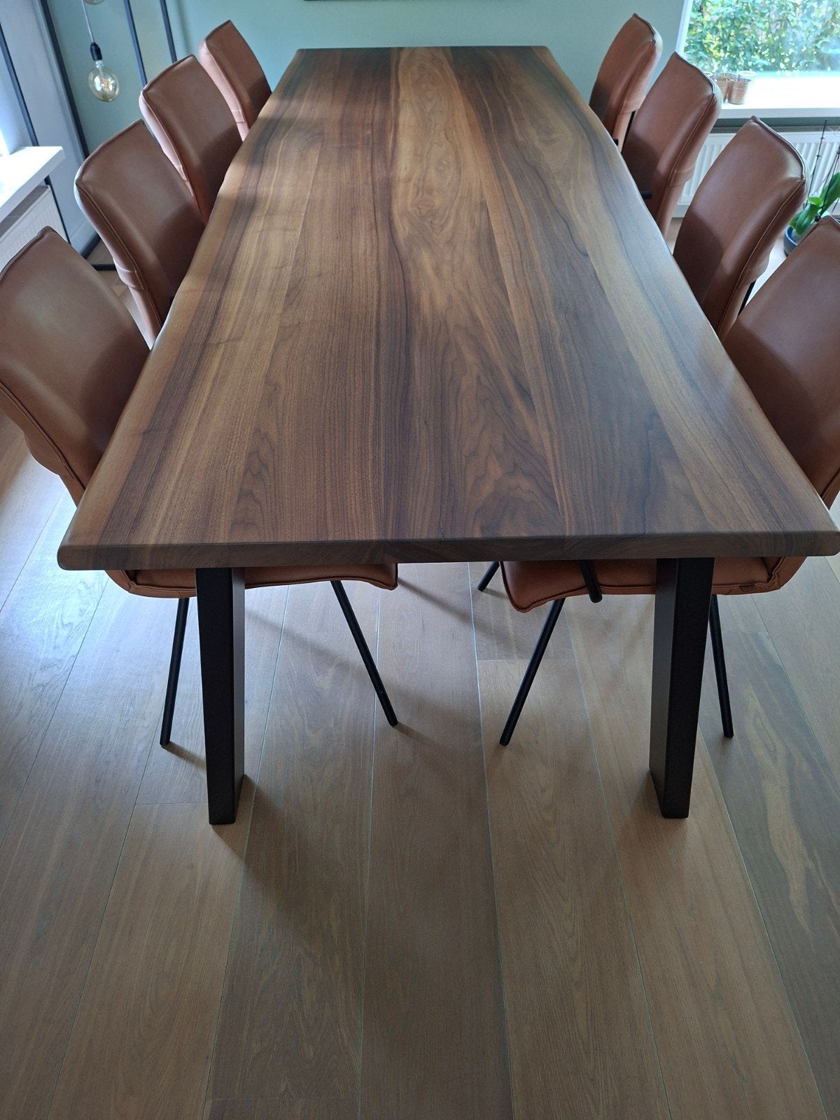 Massieve Black Walnut eettafel met 8 Enzo Luca stoelen, Huis en Inrichting, Tafels | Eettafels, Ophalen, 100 tot 150 cm, 200 cm of meer