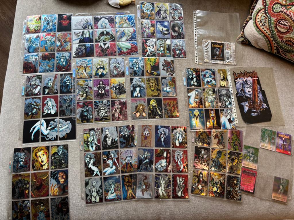 Lady Death 1994 -cosmic Trading Card Set, Ophalen of Verzenden, Zo goed als nieuw, Meerdere kaarten, Foil