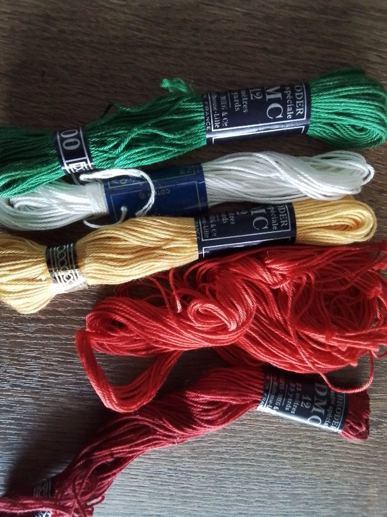 Restje dmc broder garen, Hobby en Vrije tijd, Ophalen of Verzenden, Zo goed als nieuw, Handborduren, Borduurgaren of Zijde