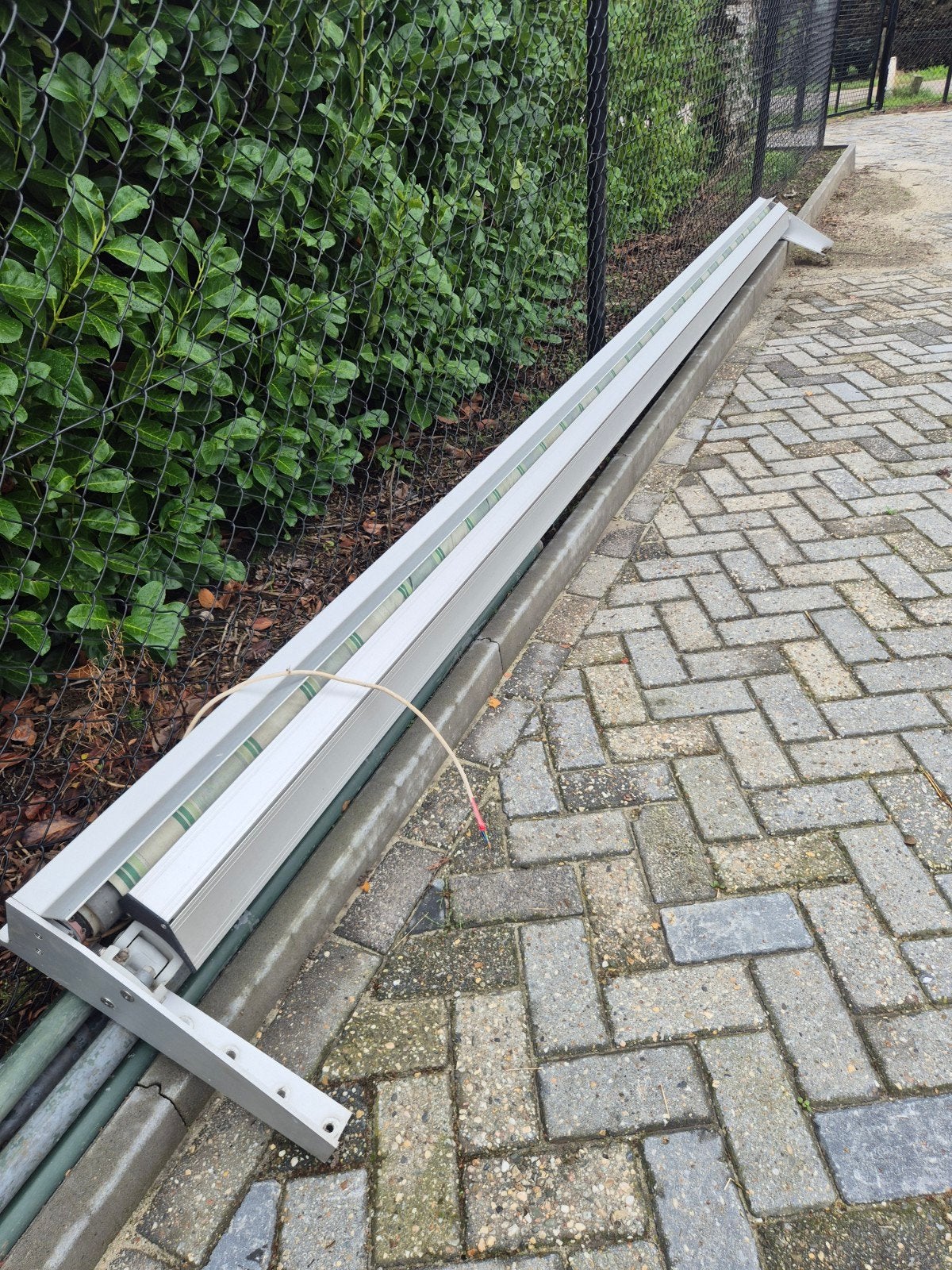 zonnescherm/luifel, Ophalen, Gebruikt, 450 cm of meer, Elektrisch