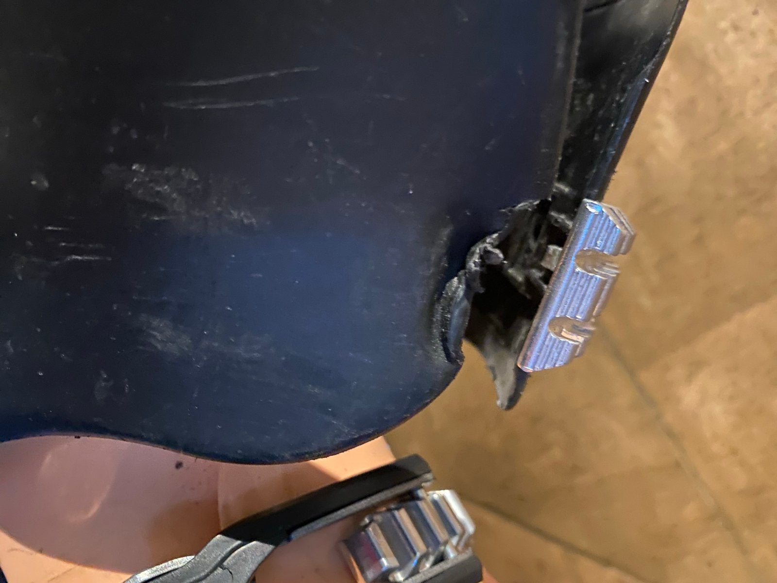 Salomon skischoenen met Hike & Ride functie en gratis tas, 160 tot 180 cm, Gebruikt, Schoenen, Skiën