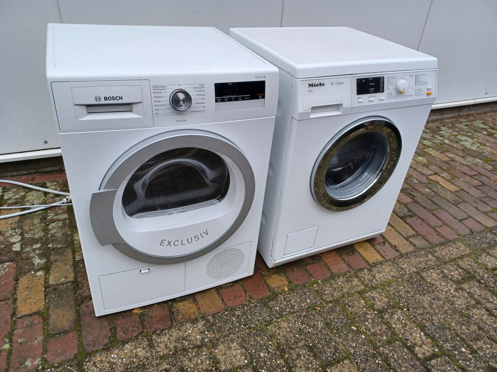Jonge 8 kilo Miele wasmachine + Bosch warmtepompdroger, Ophalen, 1200 tot 1600 toeren, Minder dan 85 cm, 8 tot 10 kg