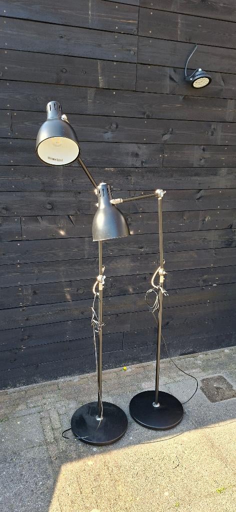 Staande schemerlampen zwart buisframe IKEA, Ophalen, Zo goed als nieuw, Metaal, 150 tot 200 cm