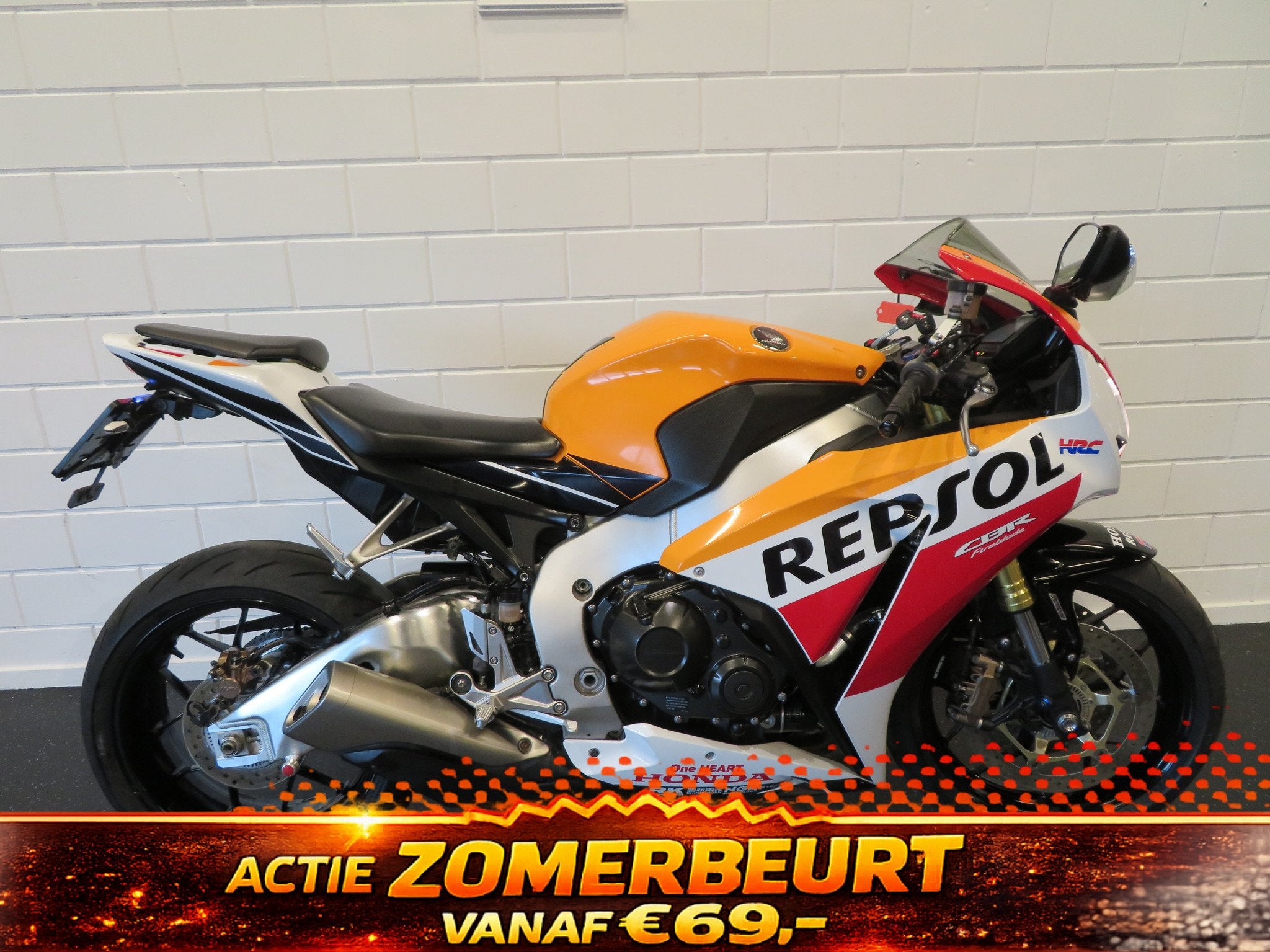Honda CBR 1000 RR FIREBLADE REPSOL HISTO. (bj 2013), Bedrijf, Super Sport