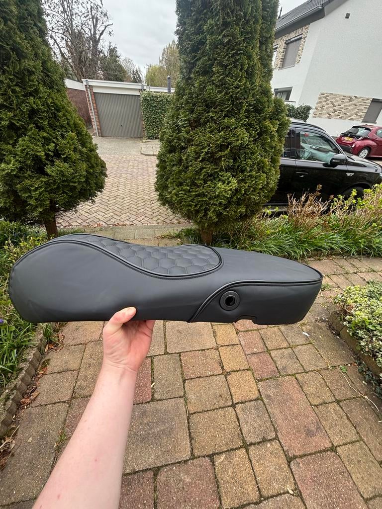 Vespa rs zadel, Fietsen en Brommers, Brommeronderdelen | Scooters, Ophalen of Verzenden, Nieuw, Zadel, Vespa