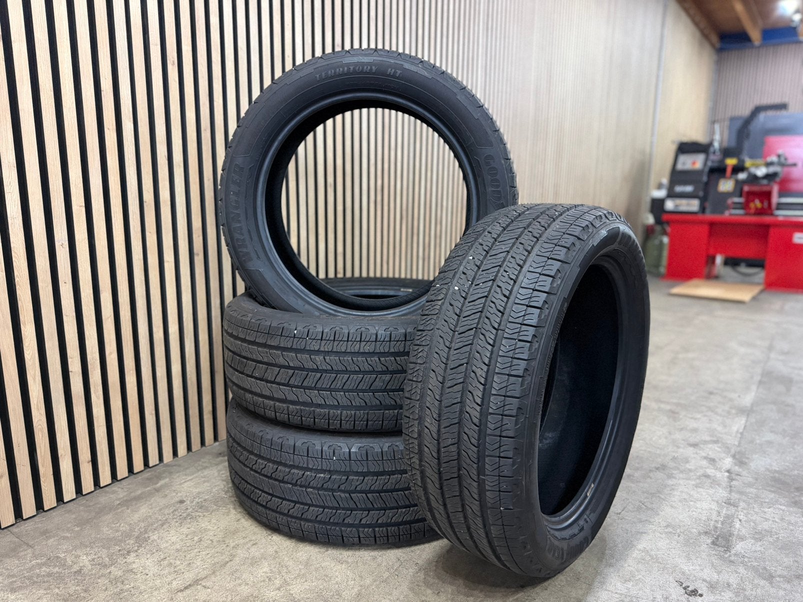 4x 275/45/21 Goodyear M+S Banden 7.2mm Incl. Montage ZGAN, Ophalen, 275 mm, Banden en Velgen, 21 inch