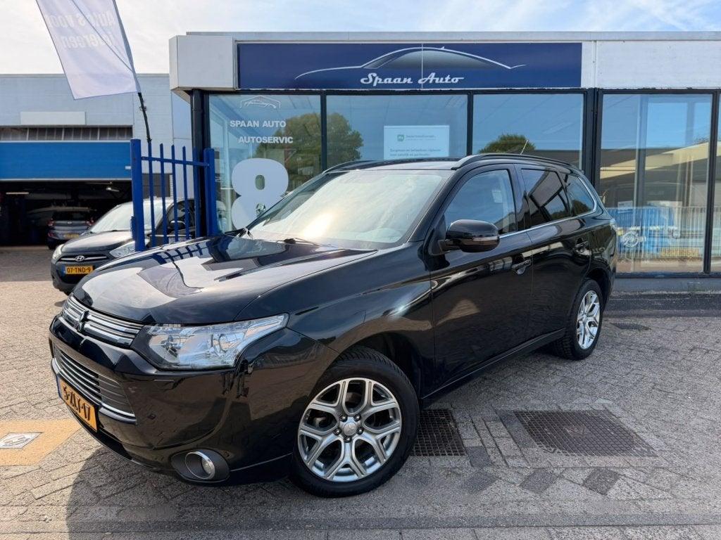 Mitsubishi Outlander 2.0 PHEV Executive Edition | AUTOMAAT |, Auto's, Mitsubishi, Zwart, 4 cilinders, Leder en Stof, Zwart