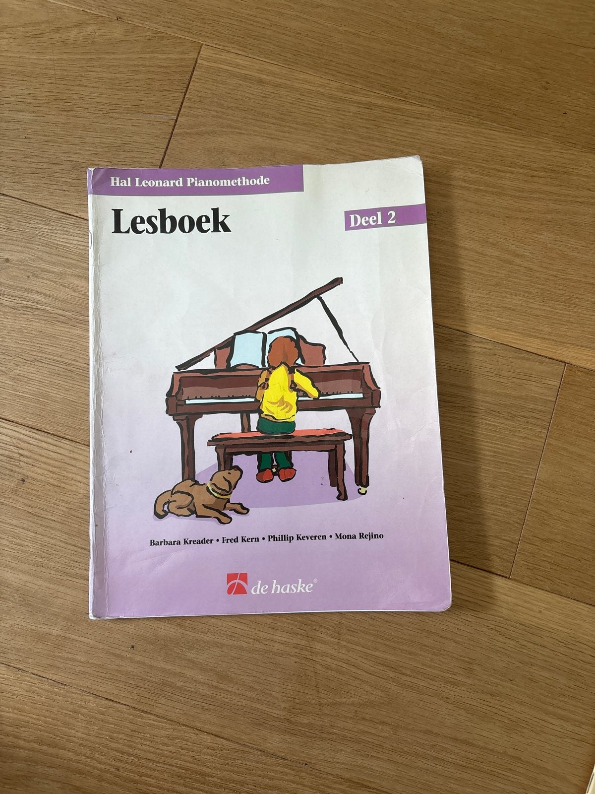 Hal Leonard Pianomethode Lesboek Deel 2, Ophalen of Verzenden, Zo goed als nieuw, Niet van toepassing