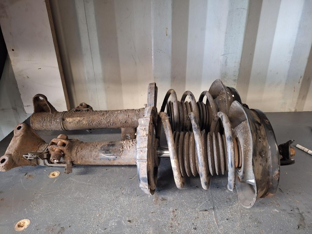 Veerpoot links en rechtsvoor Mercedes W203 C-klasse, Ophalen, Mercedes-Benz, W203, W203
